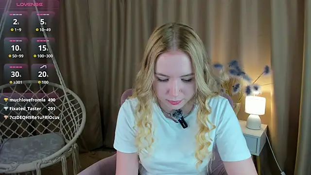 Chat +18 de Linda__Bloom ao vivo