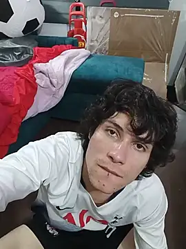 צ'אט XXX בשידור חי של LittleTymmy