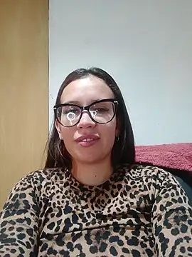 Chatroom XXX en direct de Micaysugordito