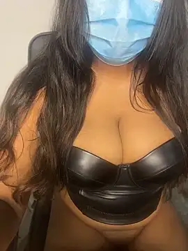 Chatroom XXX en direct de Sweet_Melon96