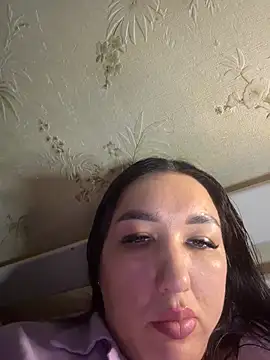 צ'אט XXX בשידור חי של Naughtbaby_2025