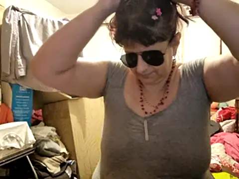 Chat XXX en directo de Samantha_Squirt@xh