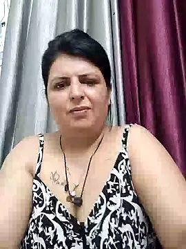 Jann_Riya333 Adlı Modelin Canlı XXX Sohbeti