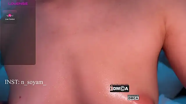 KkiSoHigh Chat XXX live