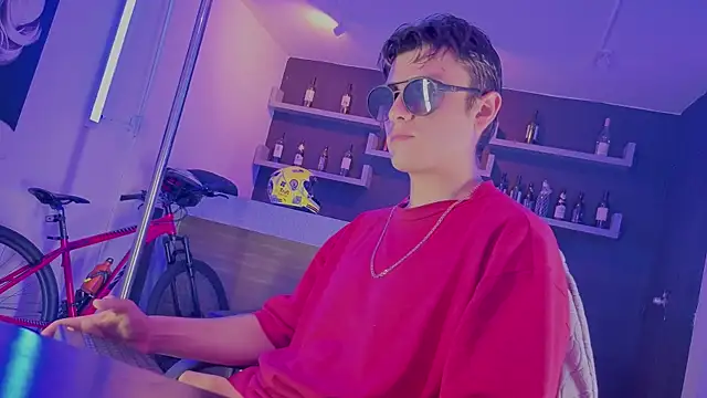 angel_still_'s Live XXX Chat