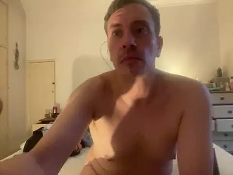 Chat +18 de malcolm2334 ao vivo