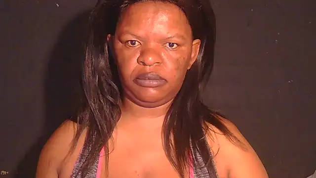 ebony_rose11 Adlı Modelin Canlı XXX Sohbeti
