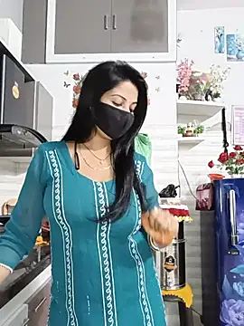 Kaur_Simran_01 Adlı Modelin Canlı XXX Sohbeti