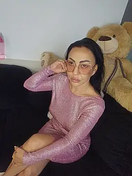 MaiaGold Adlı Modelin Canlı XXX Sohbeti