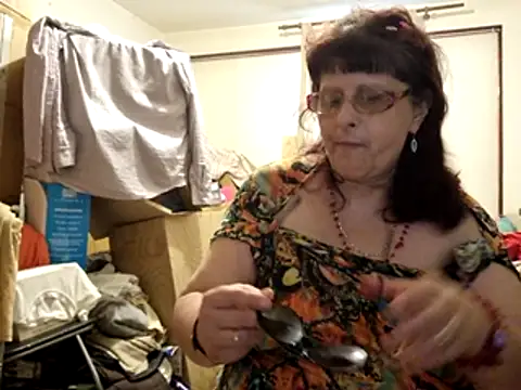 Chat XXX en directo de Samantha_Squirt@xh
