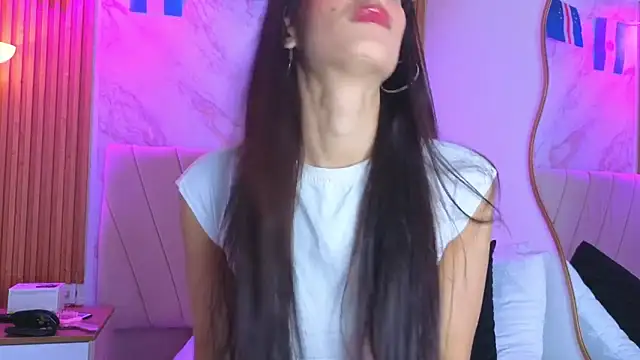 Онлайн чат XXX j_belle_