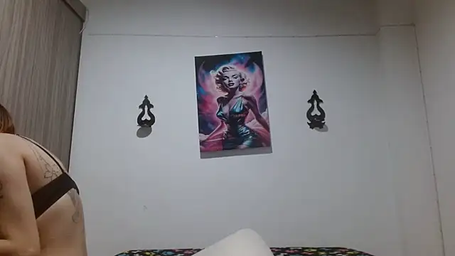 Crystal_Star_ Adlı Modelin Canlı XXX Sohbeti