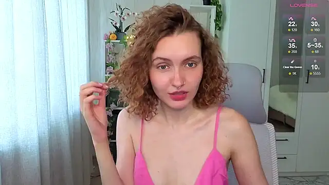 Emily_luneのライブXXXチャット