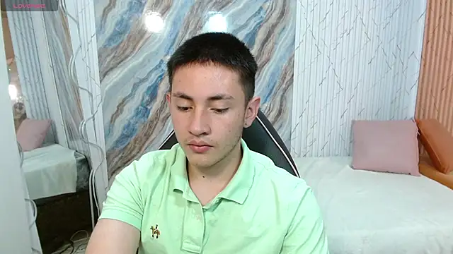 Andres_Tay's Live XXX Chat