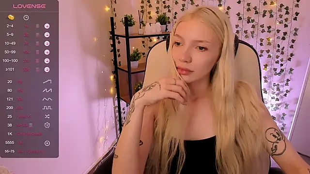 AnyaTaylor_ live XXX chat