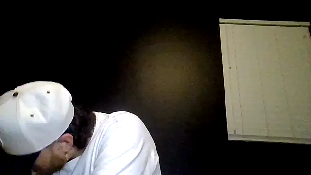 Mikecloudyhawk XXX чат на живо