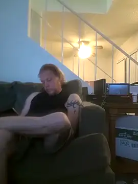 yourMasterisBoredn Live XXX chat