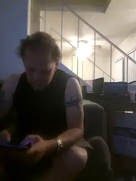 yourMasterisBored Show in webcam
