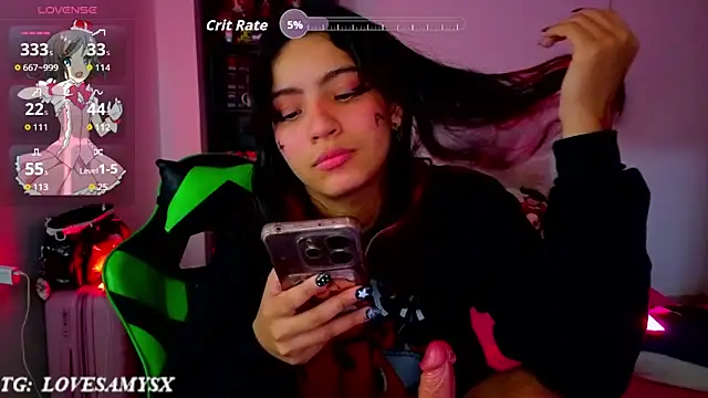 צ'אט XXX בשידור חי של Lovelyamyy