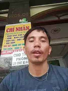 traiwe06's Live XXX Chat