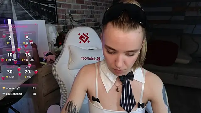 Онлайн чат XXX eva_swetty