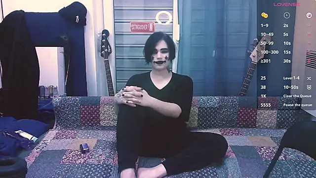 sademobeer live XXX chat