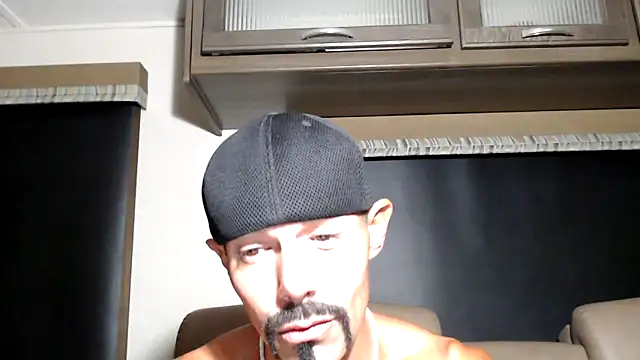 ThickD2C Chat XXX in diretta