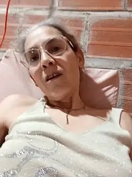 دردشة NanitaFun الجنسية المباشرة