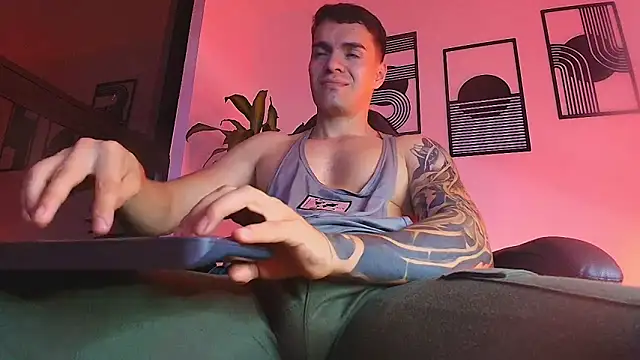 ALPHA_DOMINUS_ Webcam Show