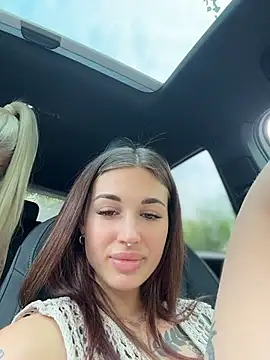 Czat XXX na żywo – Charming_Ritta