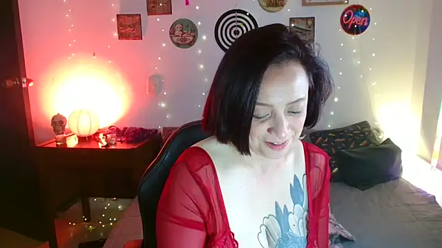 Katicalatinmilf's Live XXX Chat