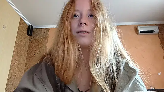 Chatroom XXX en direct de KateVibe_01