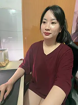 Chat +18 de QuynhAnh99 ao vivo