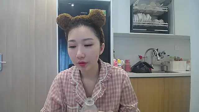 แชท XXX สดของ Asiagirll
