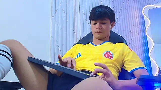 Spark_tay's Live XXX Chat