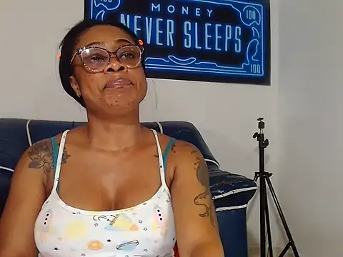 alexiaao9 XXX чат на живо