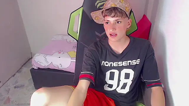 צ'אט XXX בשידור חי של Pablito_junior