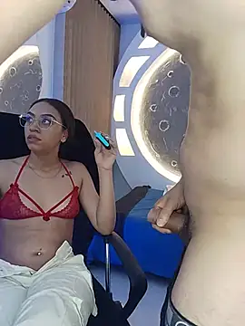 צ'אט XXX בשידור חי של ritzabeth_daniel