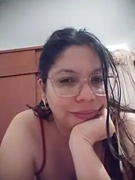 Chatroom XXX en direct de Carliina_Soussa