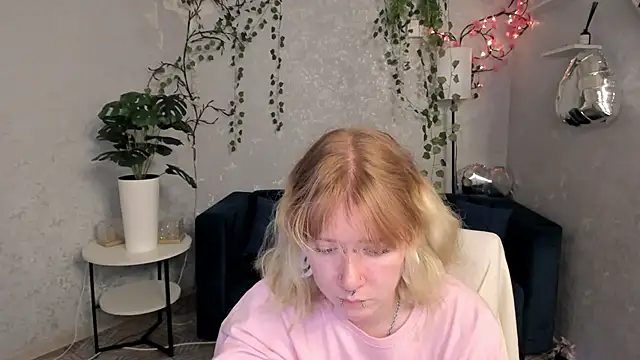 Elira_Vane Chat XXX in diretta