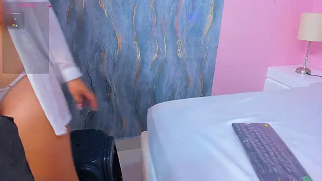 Chat XXX Live lia_sucker