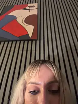LunaAlya Adlı Modelin Canlı XXX Sohbeti