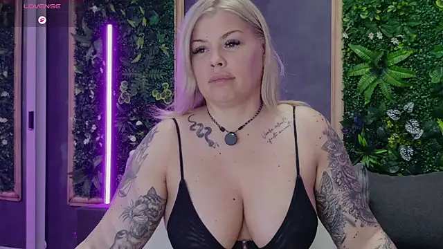 Issa_Jo – Live XXX-chat