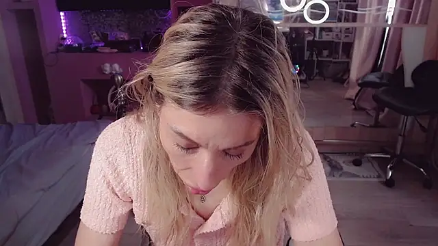 Czat XXX na żywo – AnnieGOld_