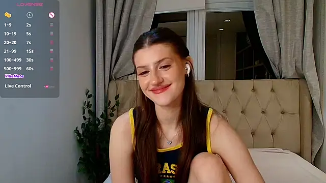 Skinny_Alice élő XXX-chatje