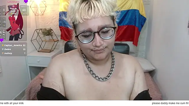 Echypyon_ Adlı Modelin Canlı XXX Sohbeti