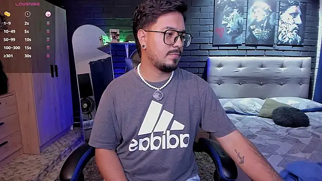 Онлайн чат XXX DaviidEvans_