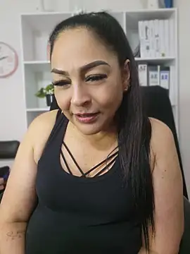 Gina_Myers live XXX chat