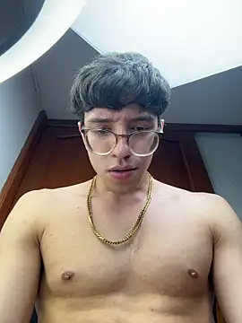 ArthurDavies21 live XXX chat