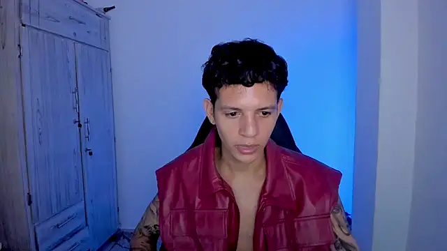 tylerrnova Live XXX Chat